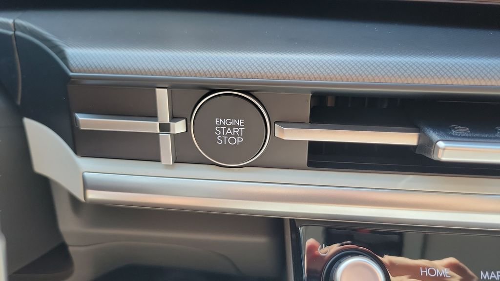 New 2026 White Hyundai SE image 24