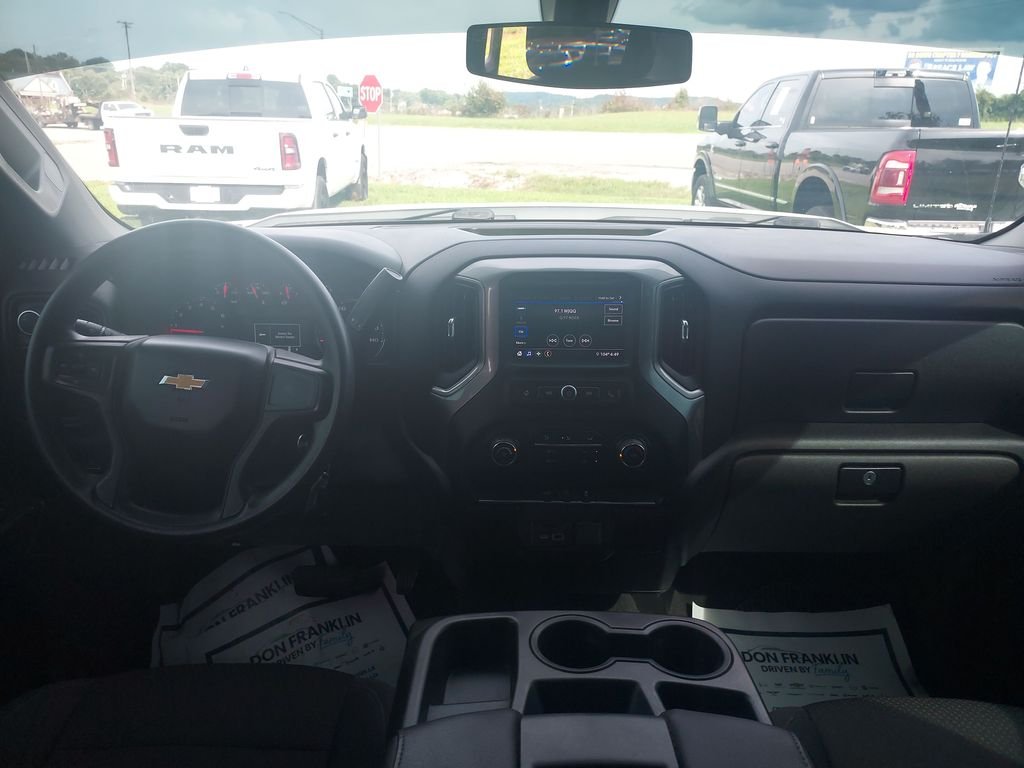 Used 2020 White Chevrolet Custom image 15