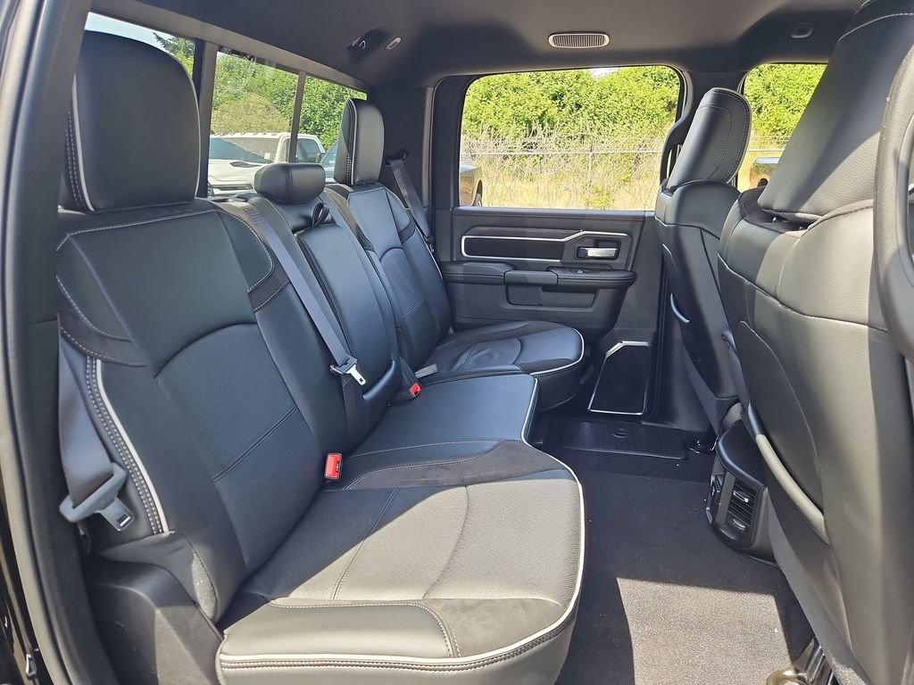 New 2026 Diamond Black Crystal Pearl-Coat Exterior Paint RAM Laramie image 15