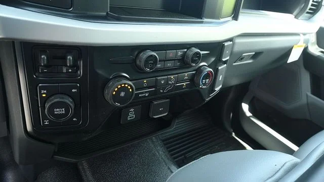 New 2026 Oxford White Ford F-350® XL image 14