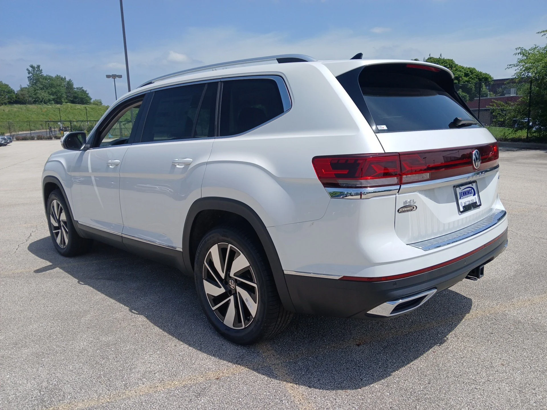 New 2026 Opal White Pearl Volkswagen 2.0T SEL image 5