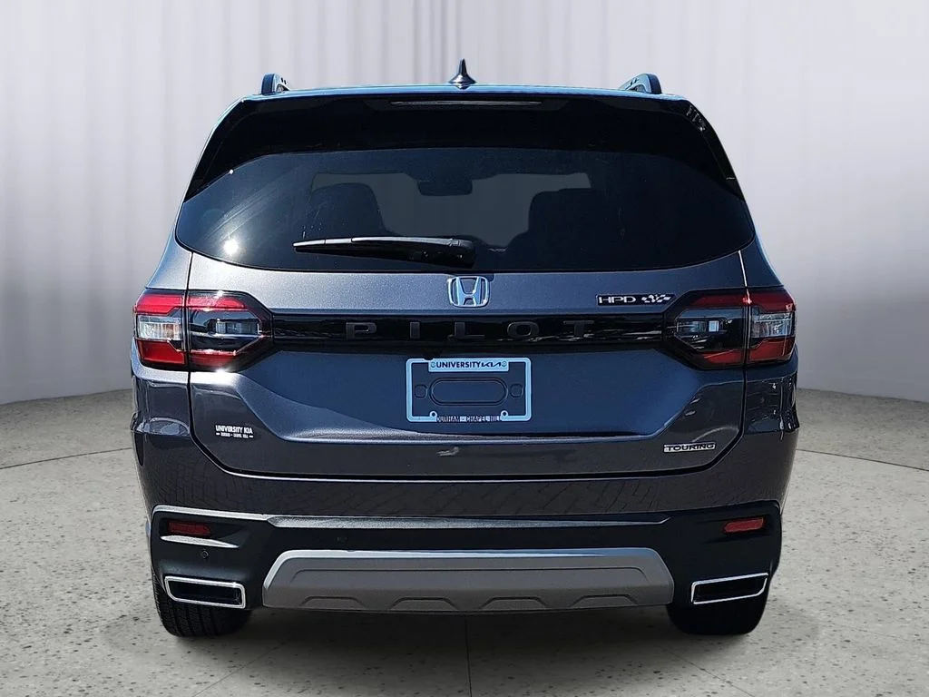 Used 2023  Honda Touring image 4