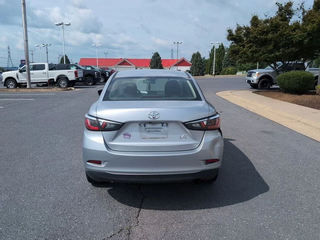 Used 2017 Silver Toyota Base image 6