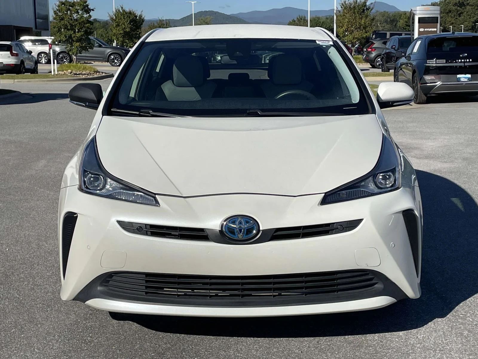 Used 2019 Blizzard Pearl Toyota LE image 22