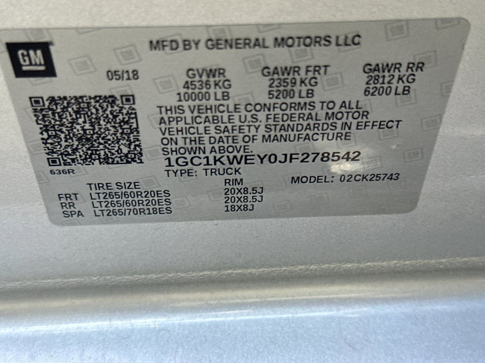 Used 2018 Silver Ice Metallic Chevrolet LTZ image 25