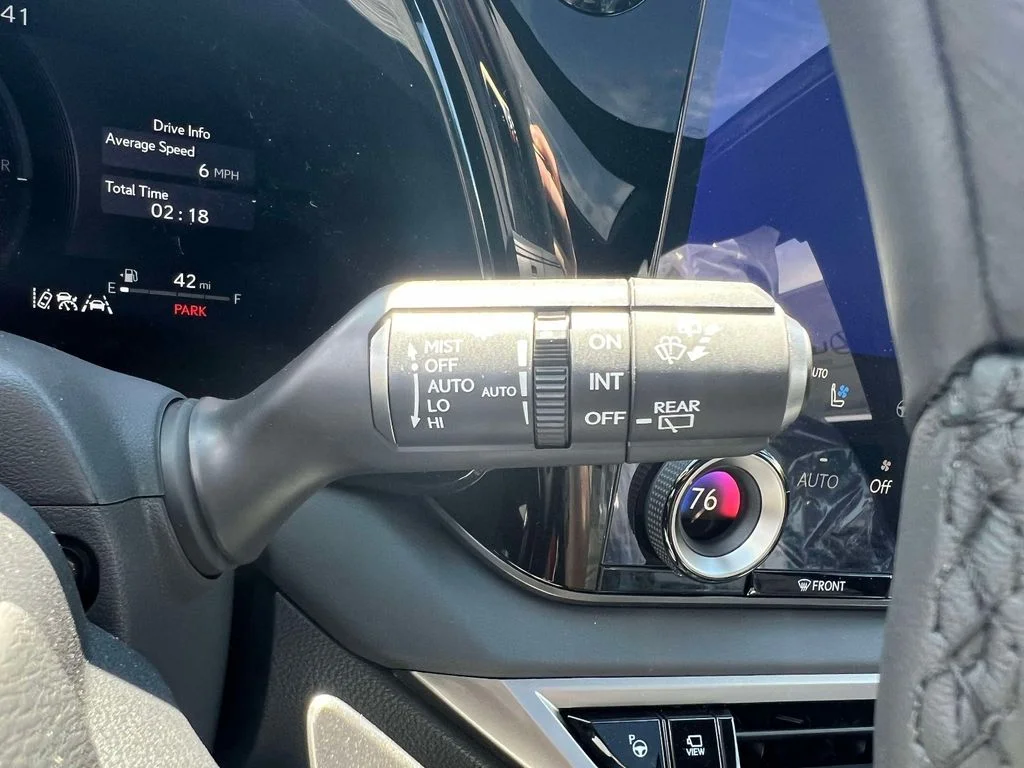 2026 Lexus RX 350h Luxury - Photo 25