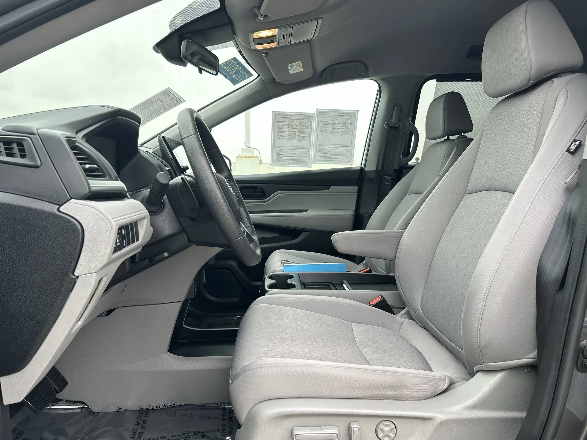 2023 Honda Odyssey EX - Photo 13