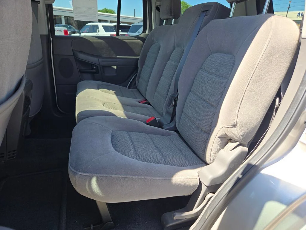 Used 2005 Silver Birch Clearcoat Metallic Ford XLT image 19