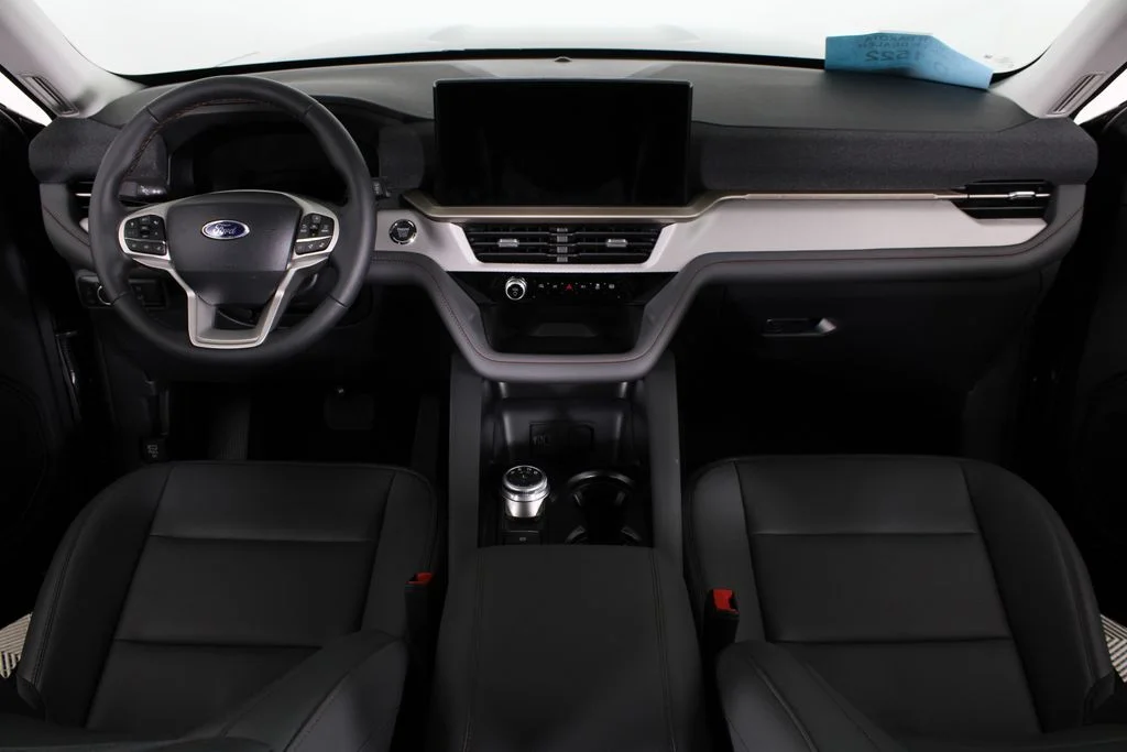 New 2026 Agate Black Metallic Ford Active image 26