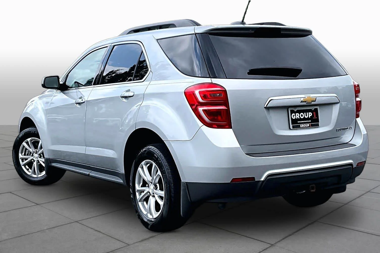 Used 2016 Silver Ice Metallic Chevrolet LT image 12
