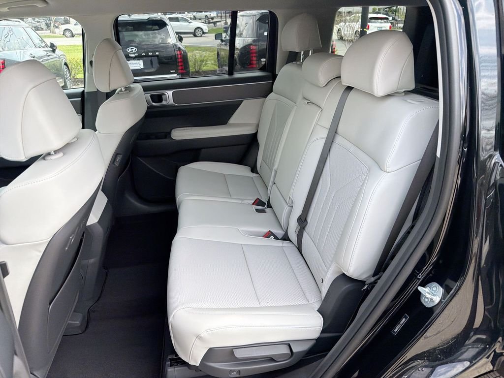 New 2026 Black Hyundai SEL AWD image 22