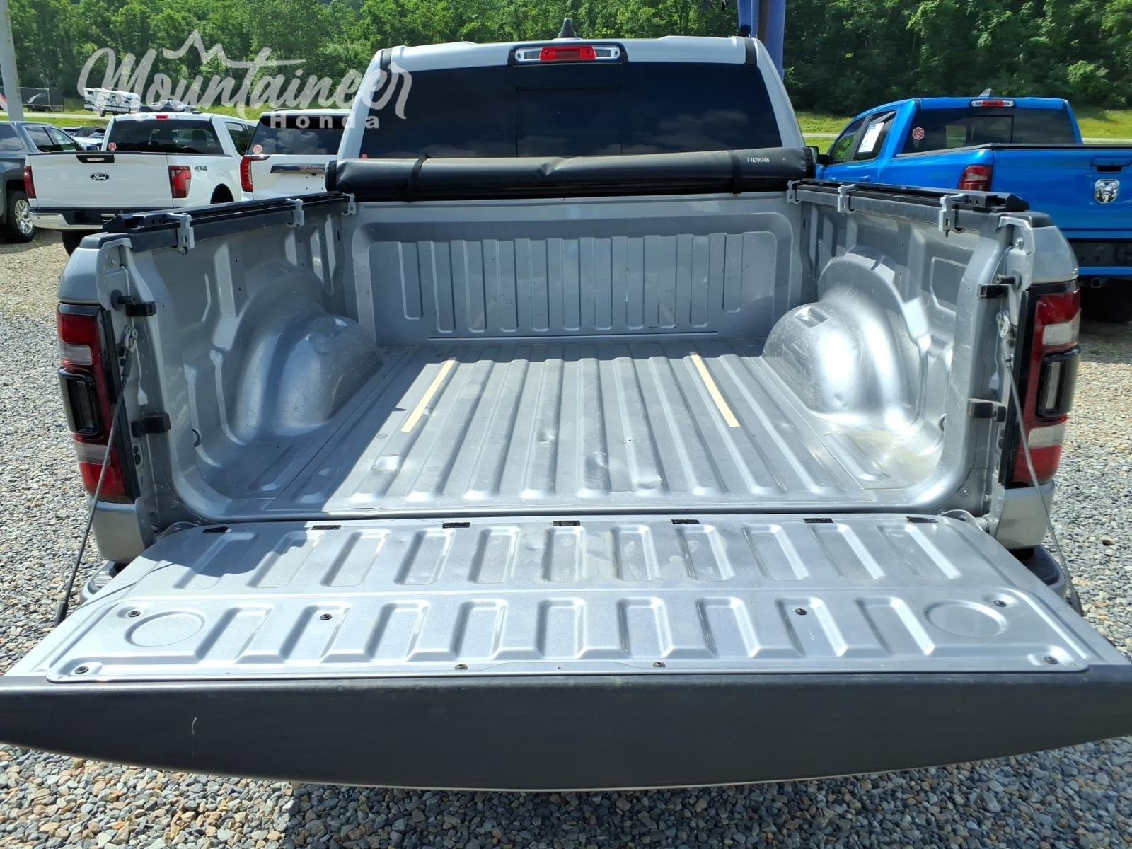 Used 2022 Billet Silver Metallic Clearcoat Ram Laramie image 22