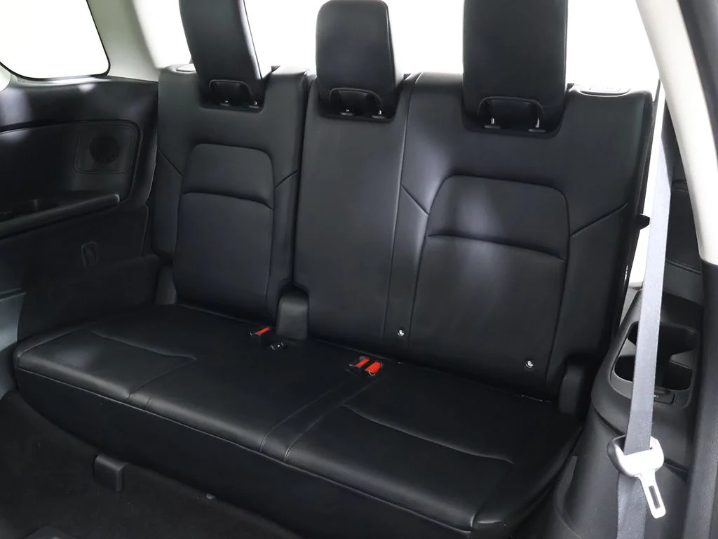 Used 2023 Beige Nissan Platinum image 43