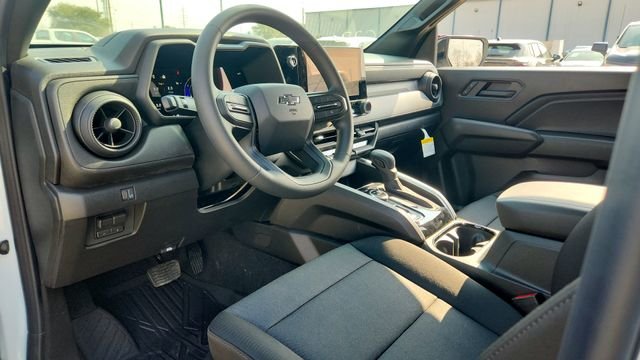 New 2026 White Chevrolet Trail Boss image 13