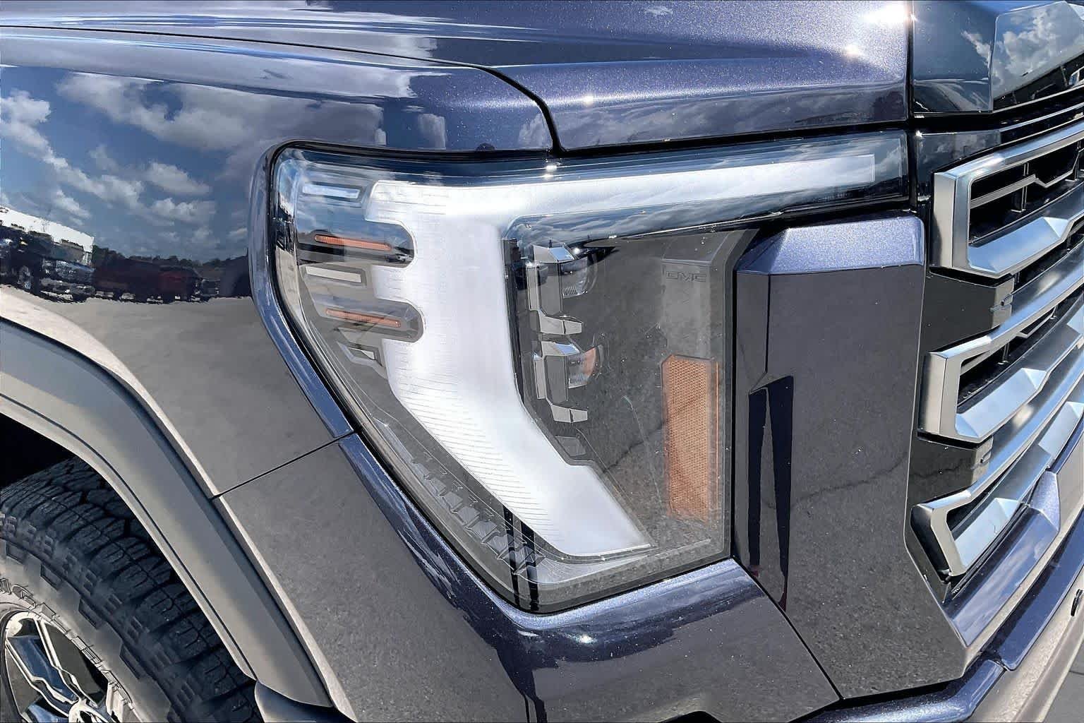New 2026 Titanium Rush Metallic GMC AT4 image 27