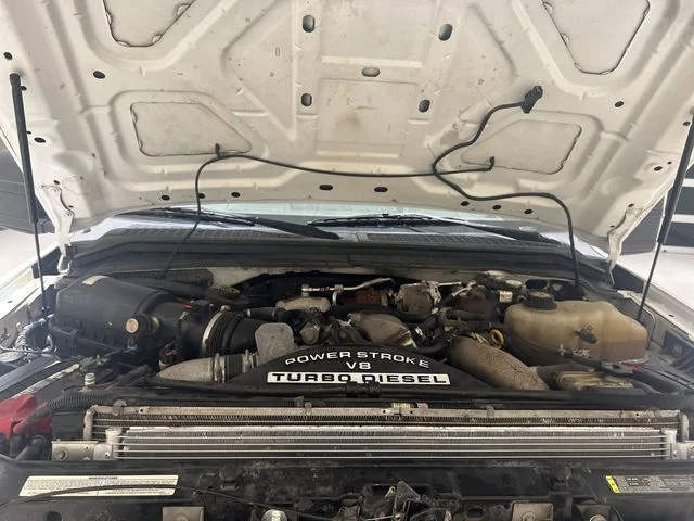 2008 Ford F-550 - Photo 23