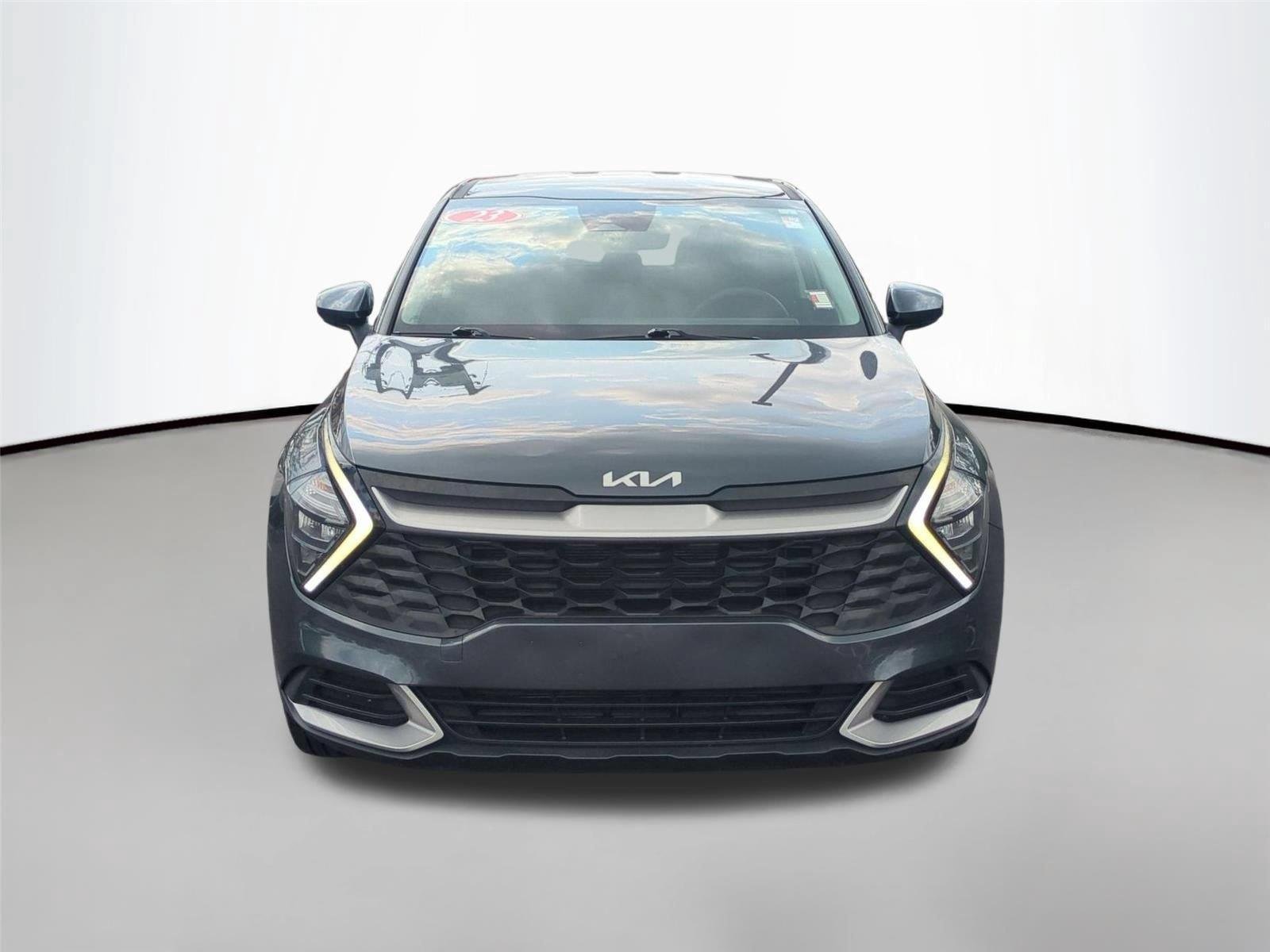 Used 2023 Gravity Gray Kia LX image 8