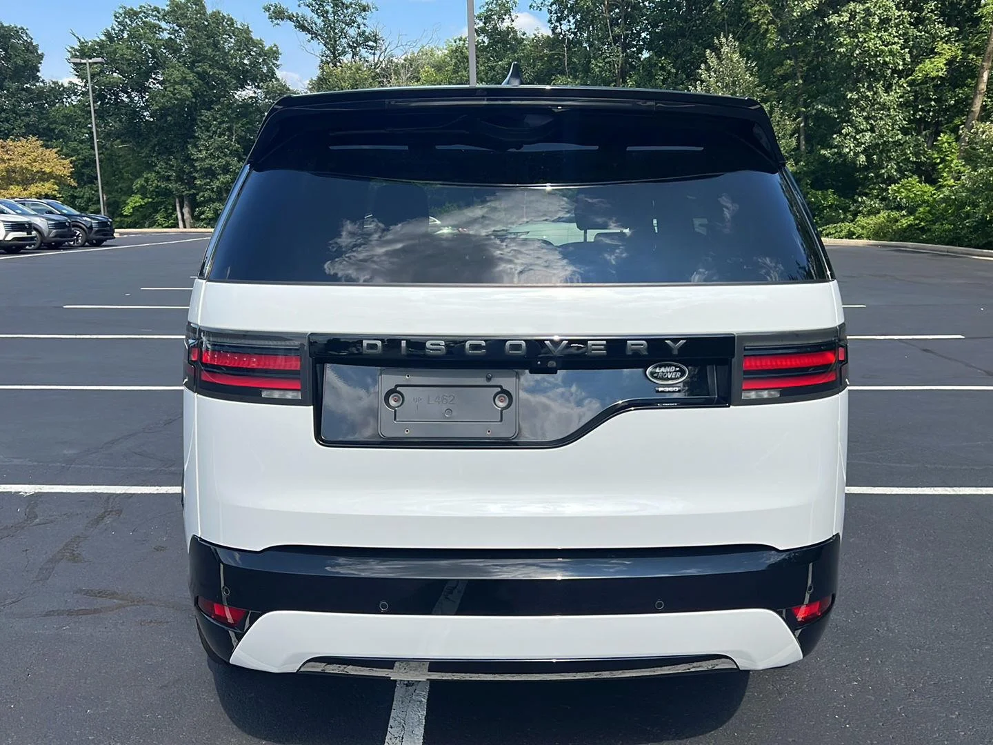 Certified Used 2022 Fuji White Land Rover S R-Dynamic image 4