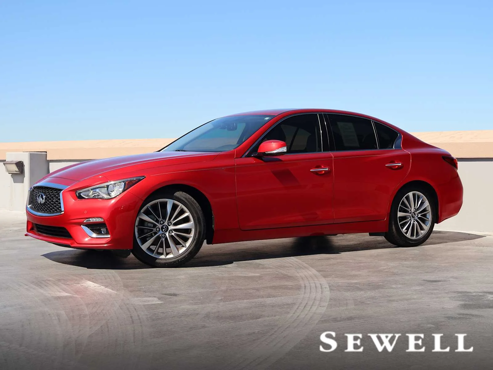 2023 INFINITI Q50 LUXE