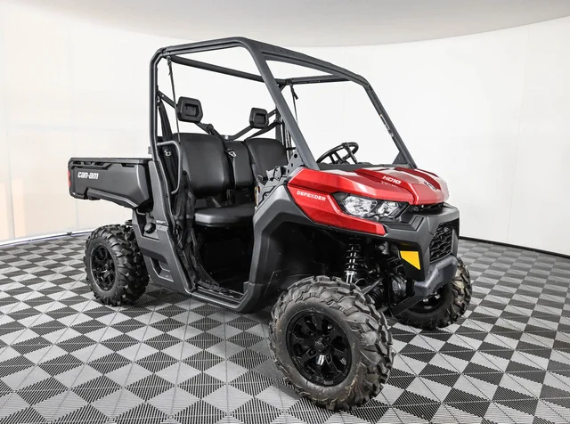 2025 Can-Am® Defender DPS HD10 