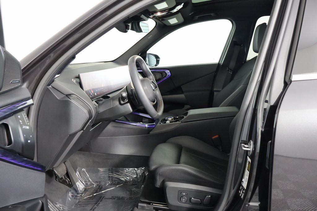 Used 2025 Gray BMW 30 xDrive image 10
