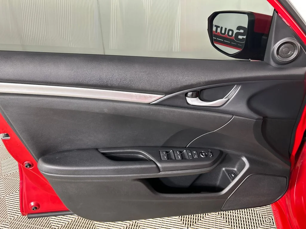 Used 2021  Honda Sport image 10