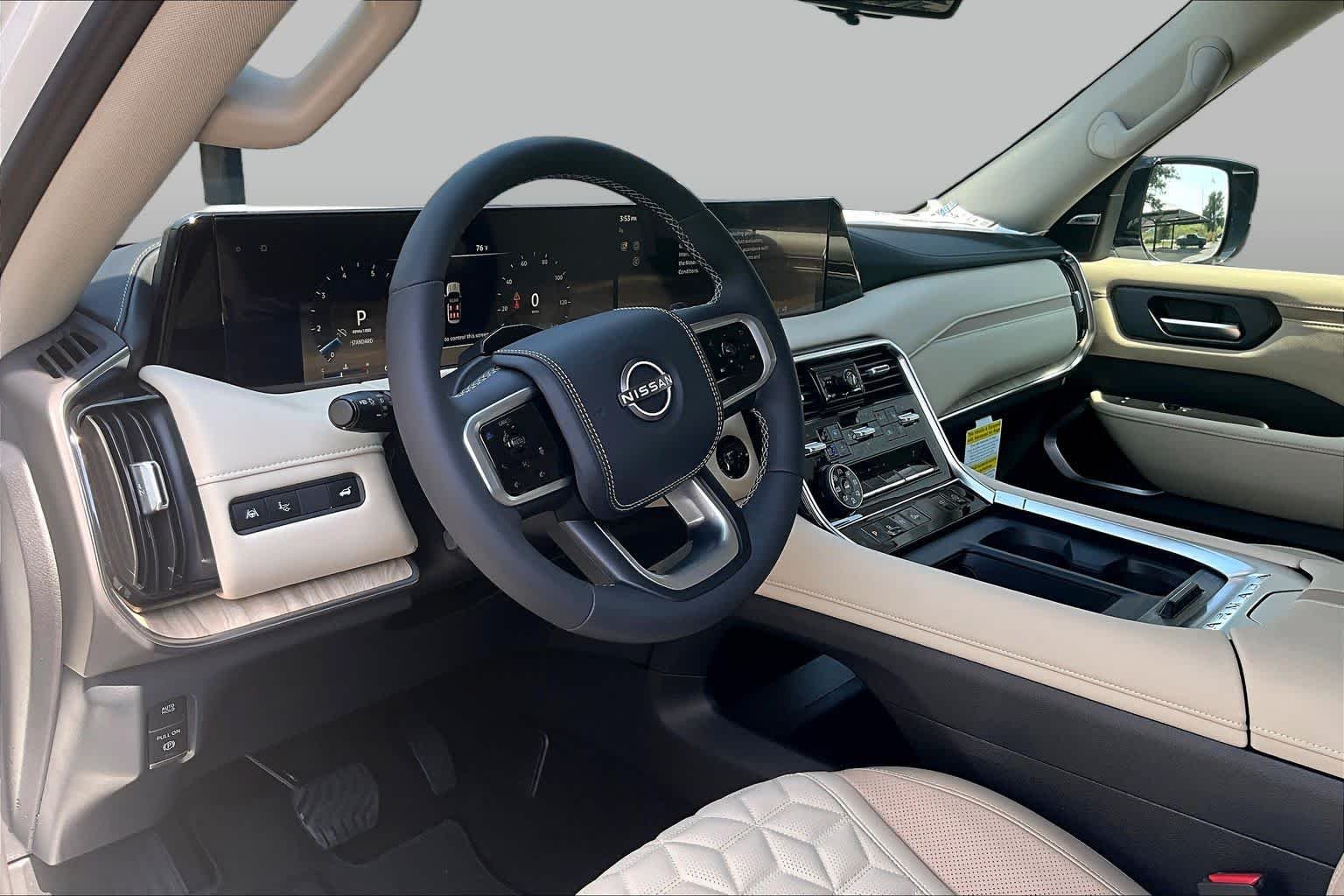 New 2026 Everest White TriCoat / Super Black Two-tone Nissan Platinum Reserve image 8