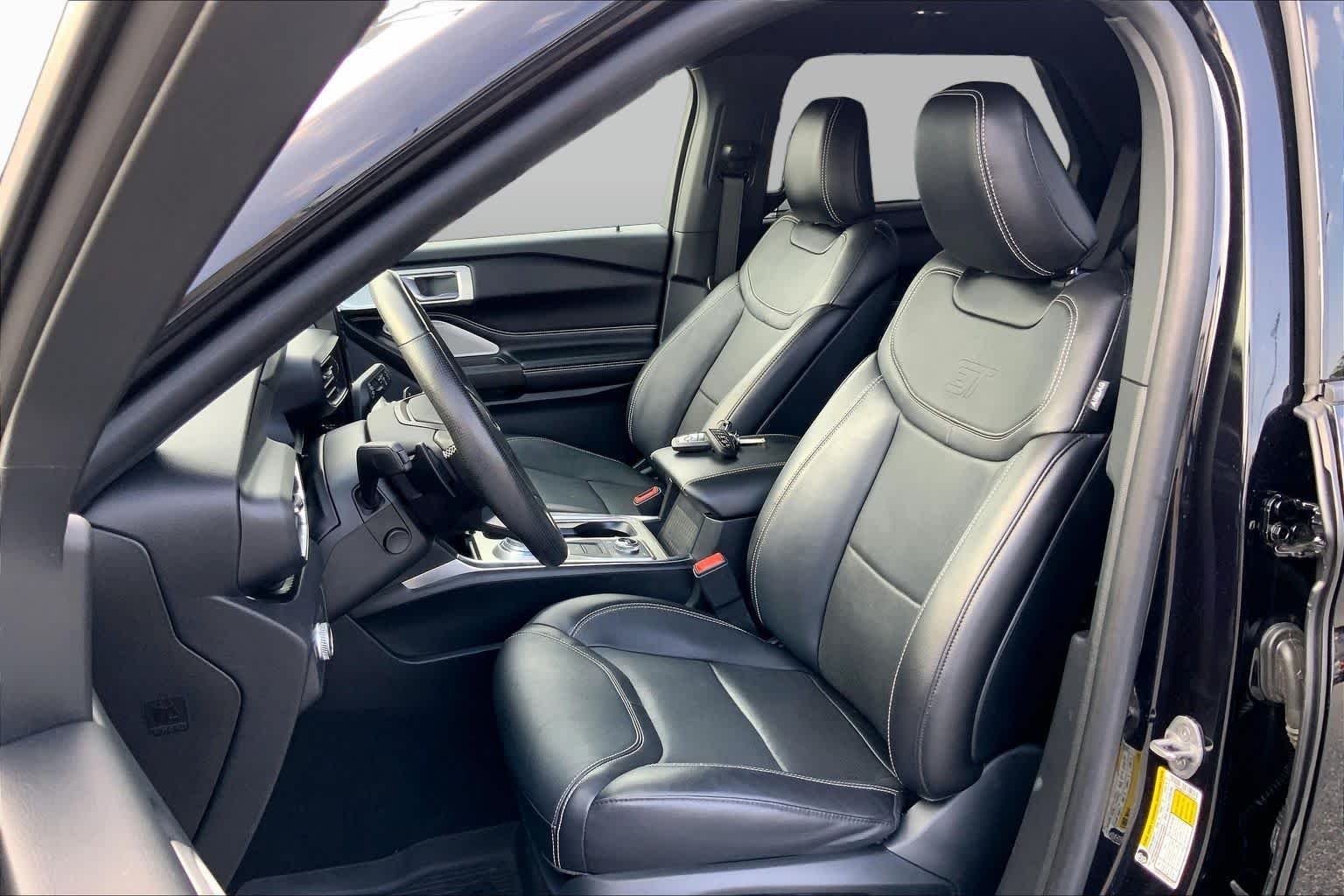 Used 2020 Agate Black Metallic Ford ST image 15