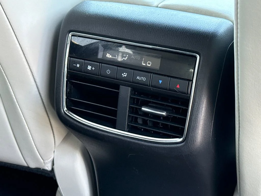 Used 2023 Black Mazda Signature image 18