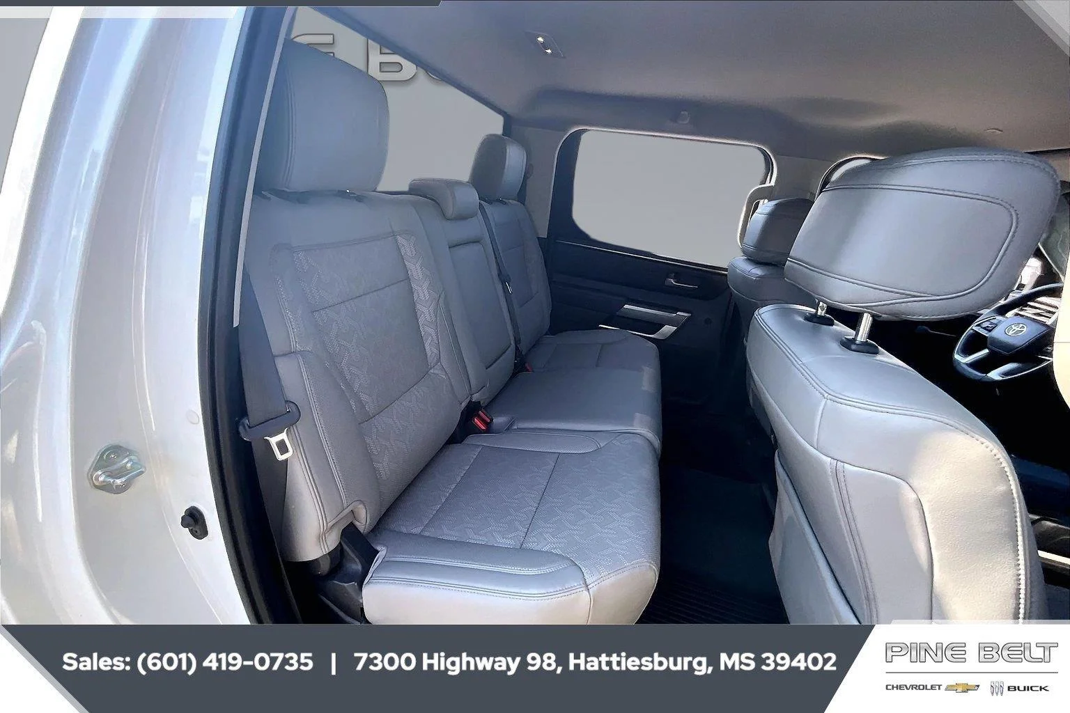 Used 2023 White Toyota SR5 image 21