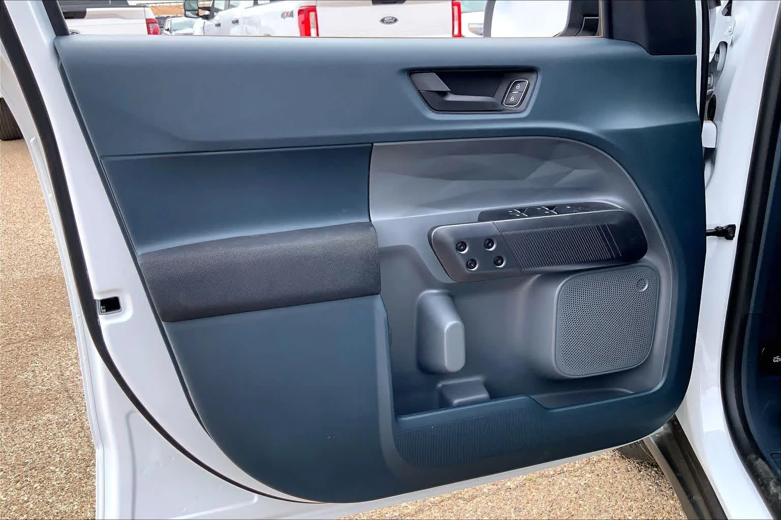 New 2026 Oxford White Ford XL image 10