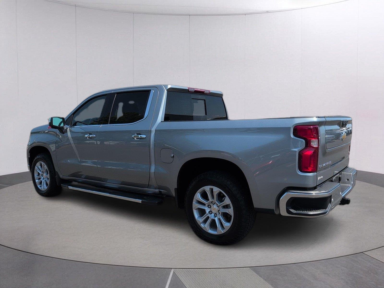 Used 2026 Sterling Gray Metallic Chevrolet LTZ image 5