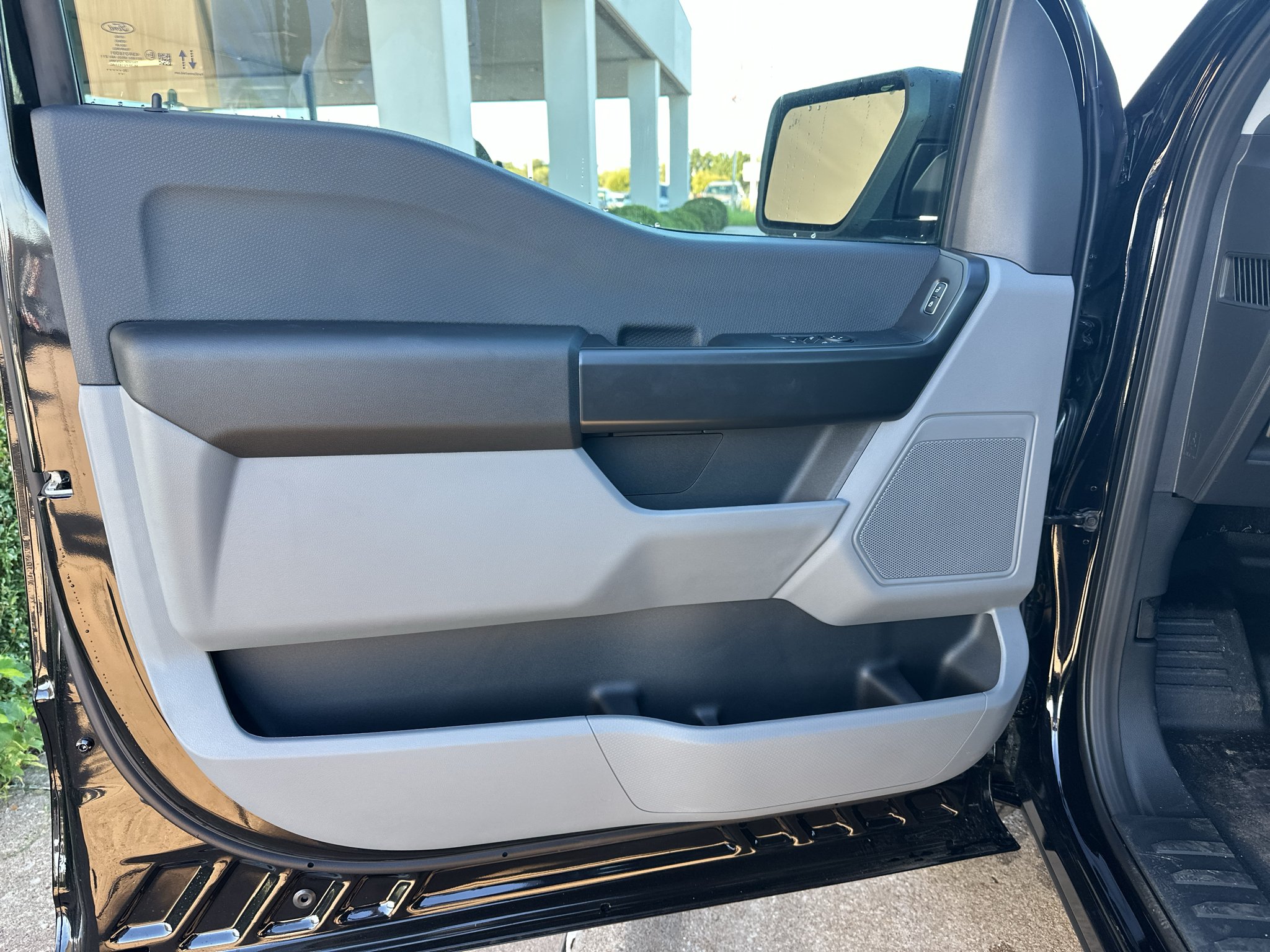 New 2026 Agate Black Metallic Ford XL image 15