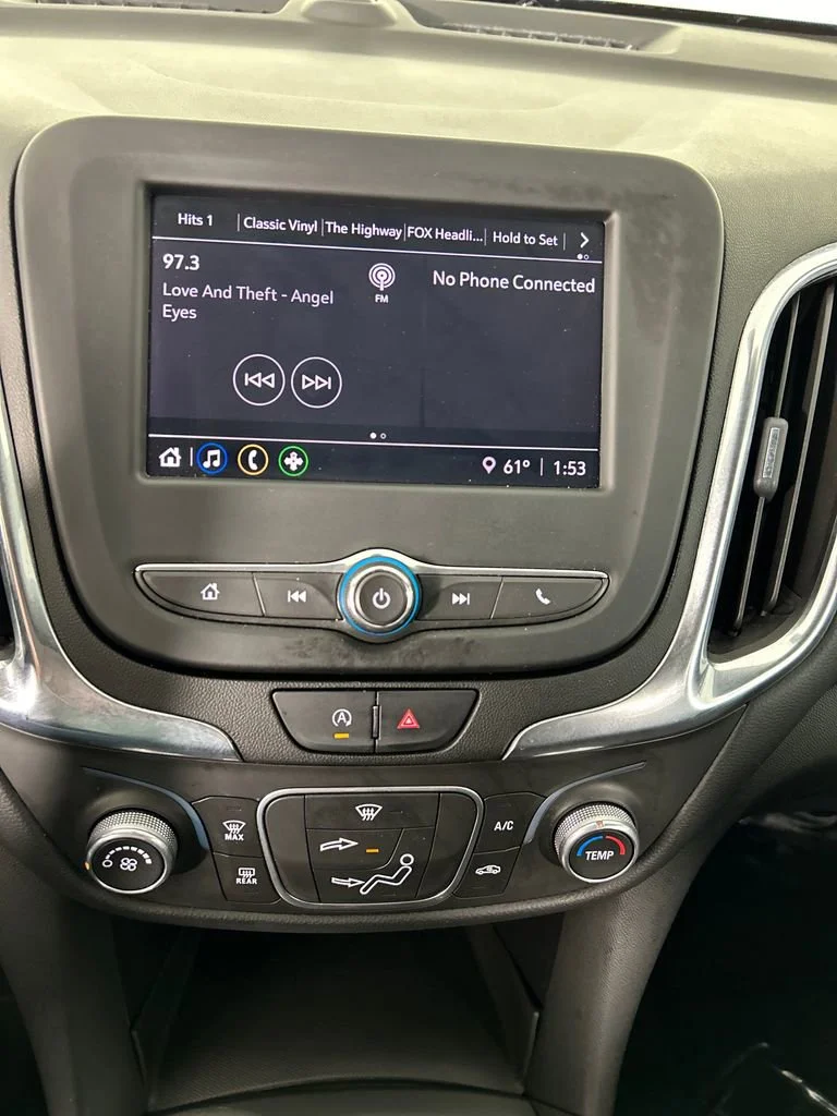 Used 2022 Silver Ice Metallic Chevrolet LT image 14