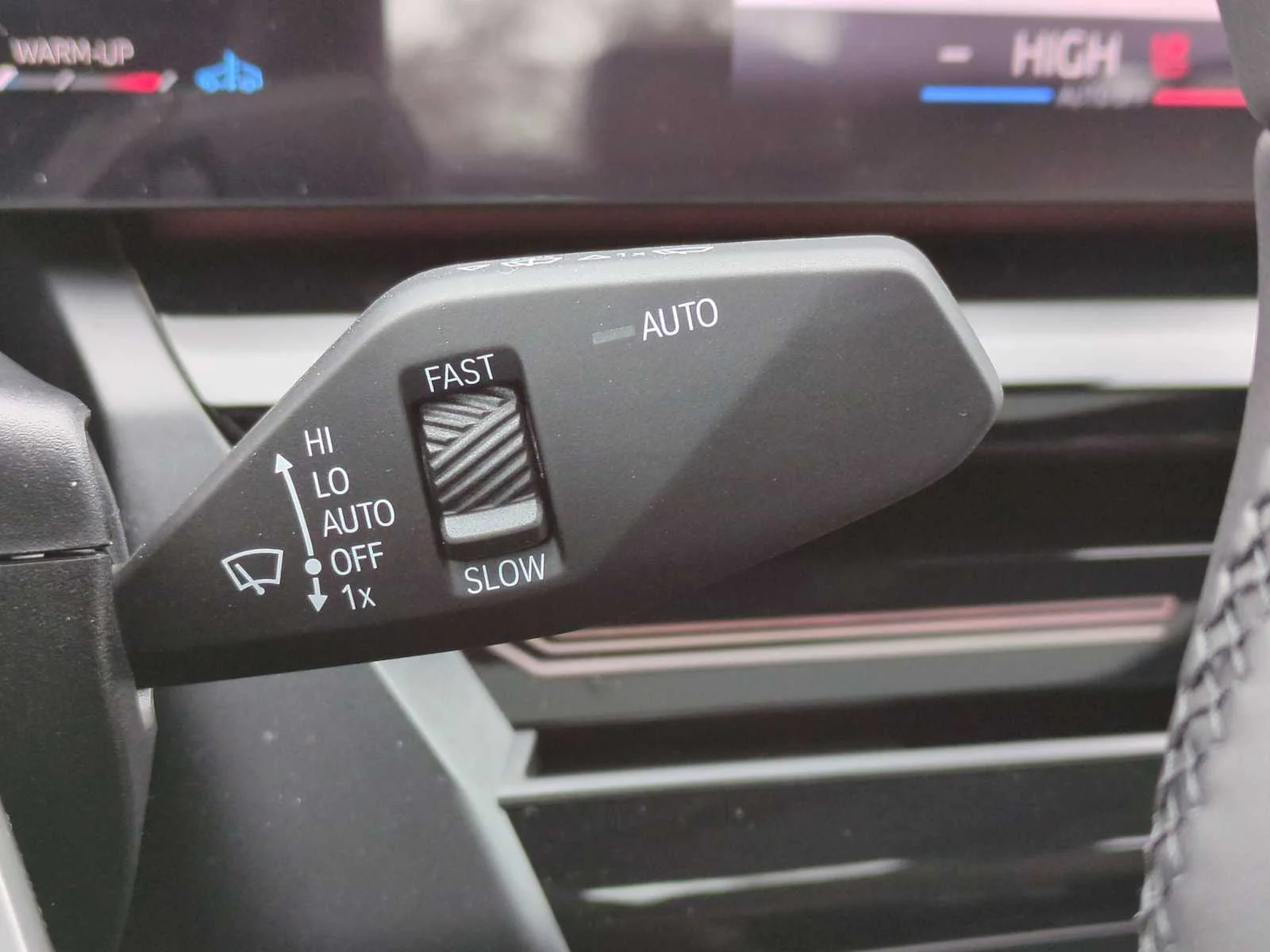New 2026 Phytonic Blue Metallic BMW 530i xDrive image 27