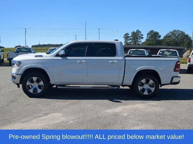Used 2022 White Ram Laramie image 10
