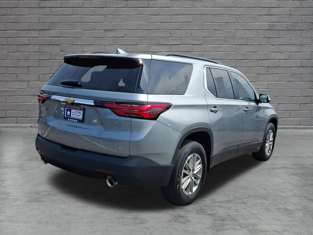 Used 2023 STERLING GRAY METALLIC Chevrolet LT Cloth image 11