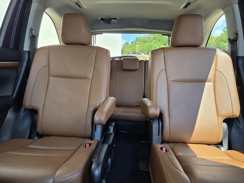 Used 2018 Blizzard Pearl TOYOTA LIMITED PLATINUM V6 AWD image 12