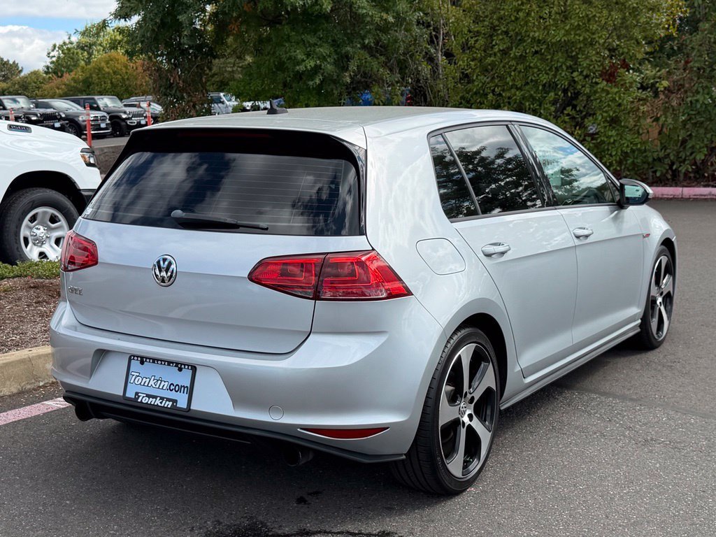 Used 2015  Volkswagen 2.0T S image 7