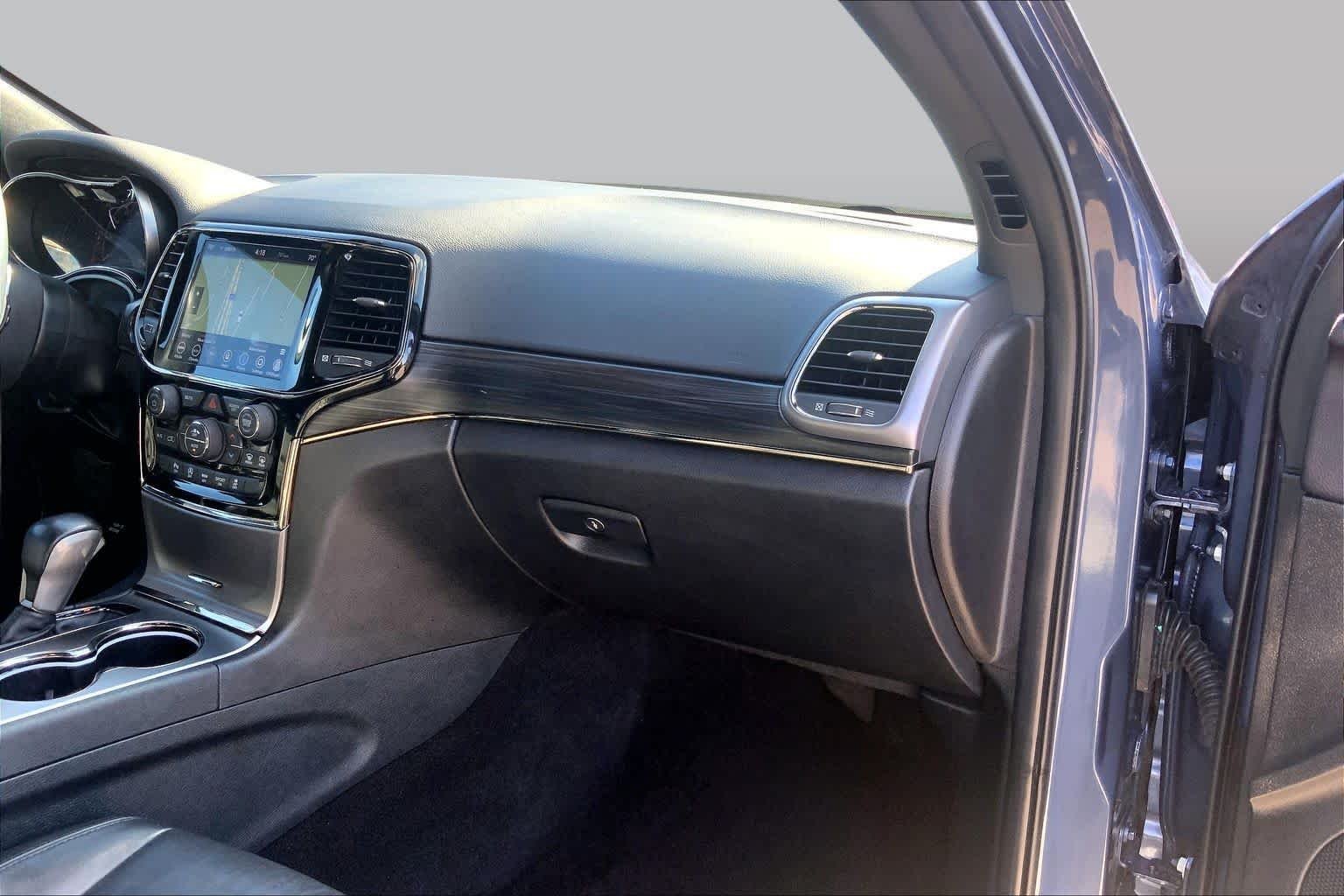 Used 2020 Slate Blue Pearlcoat Jeep Limited X image 18