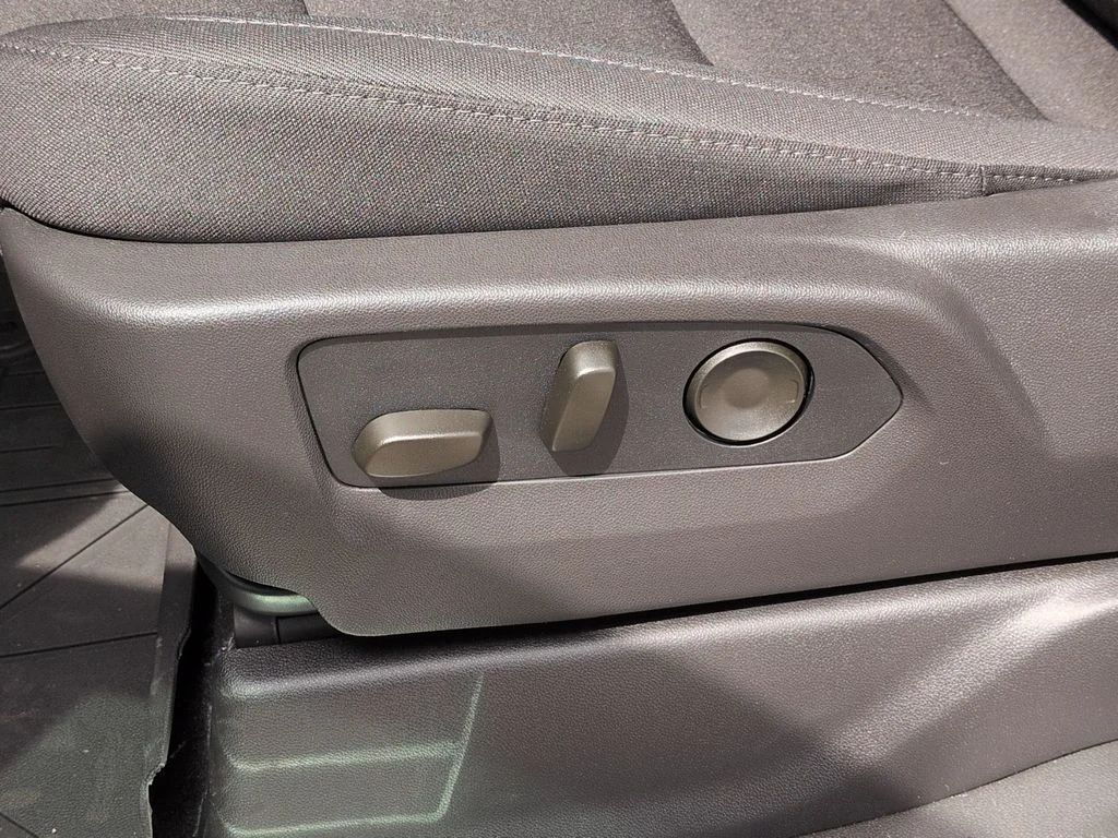 2026 Chevrolet Silverado 1500 LT - Photo 18