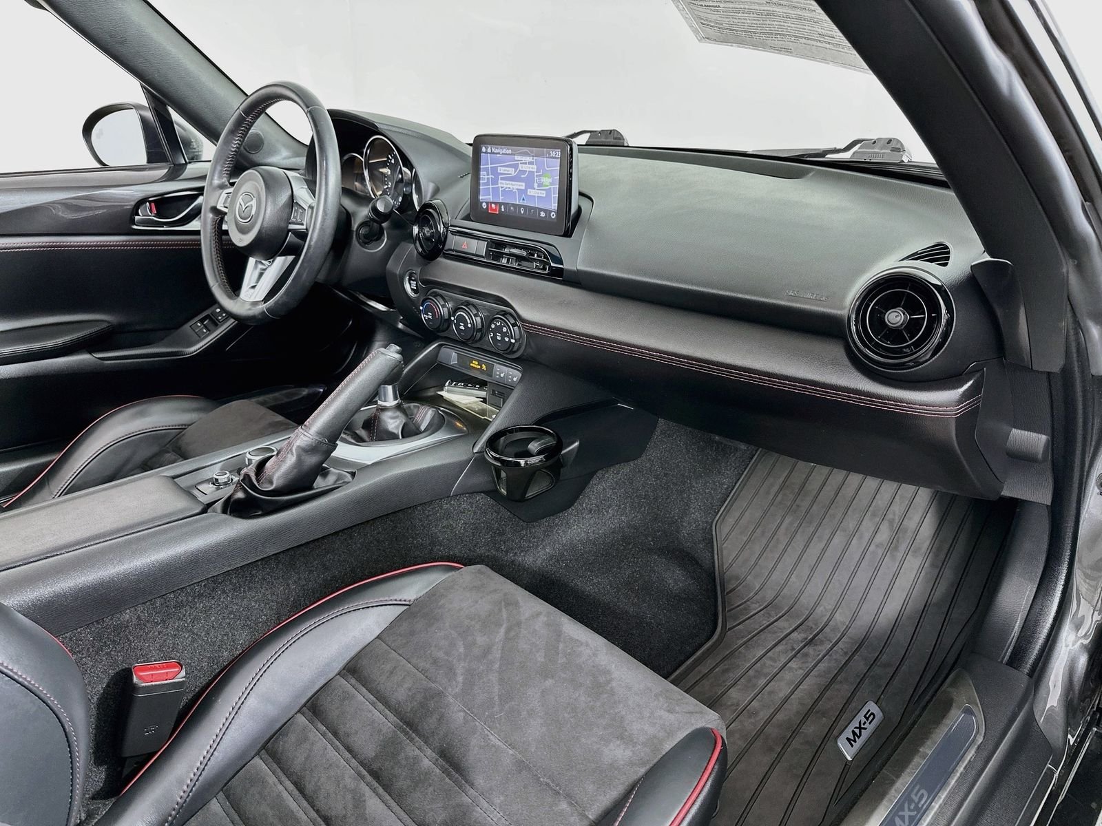 Used 2018 Machine Gray Mazda Club image 26