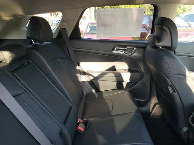 New 2025 Gravity Gray Kia EX image 30