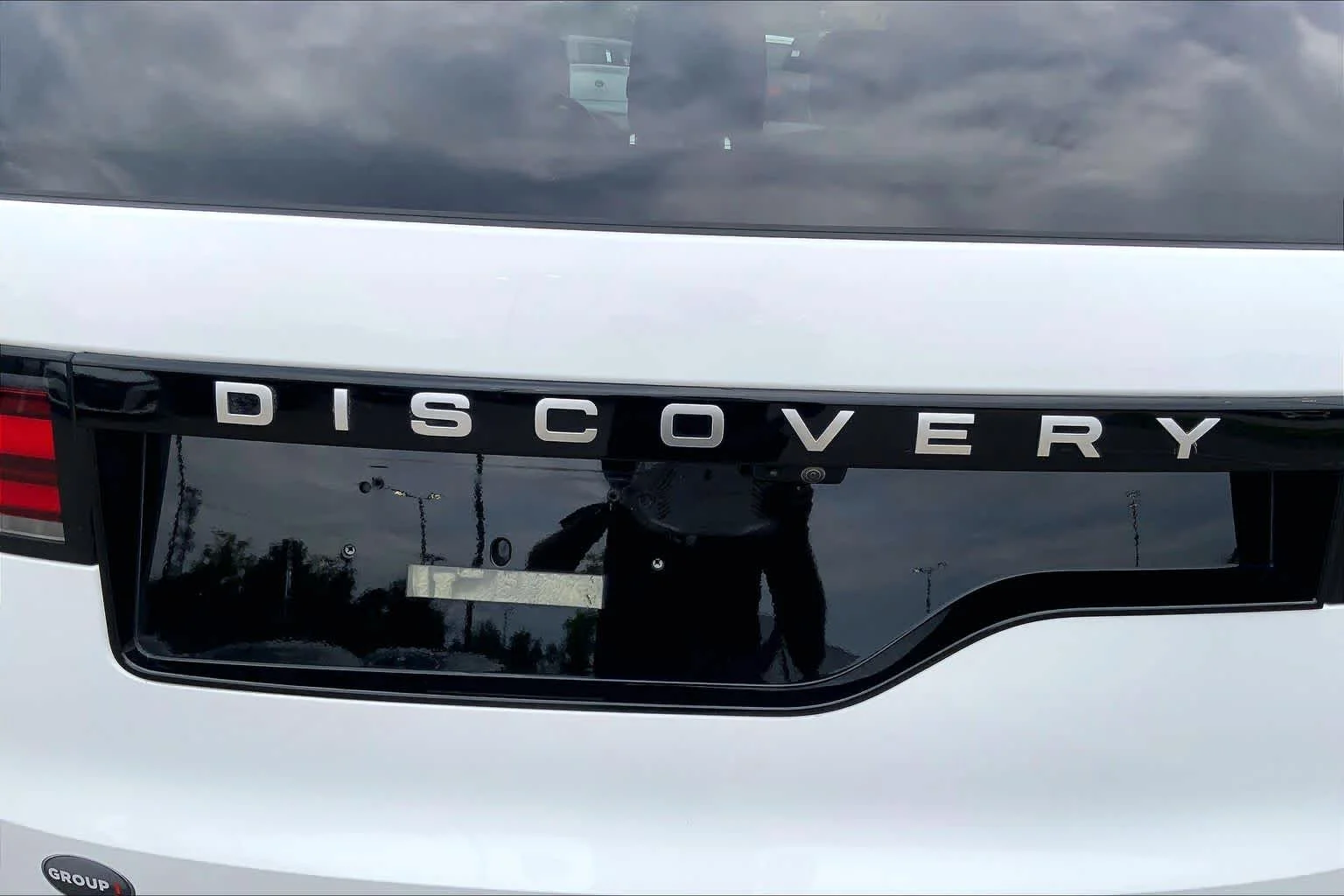 Used 2024 Fuji White Land Rover S image 10