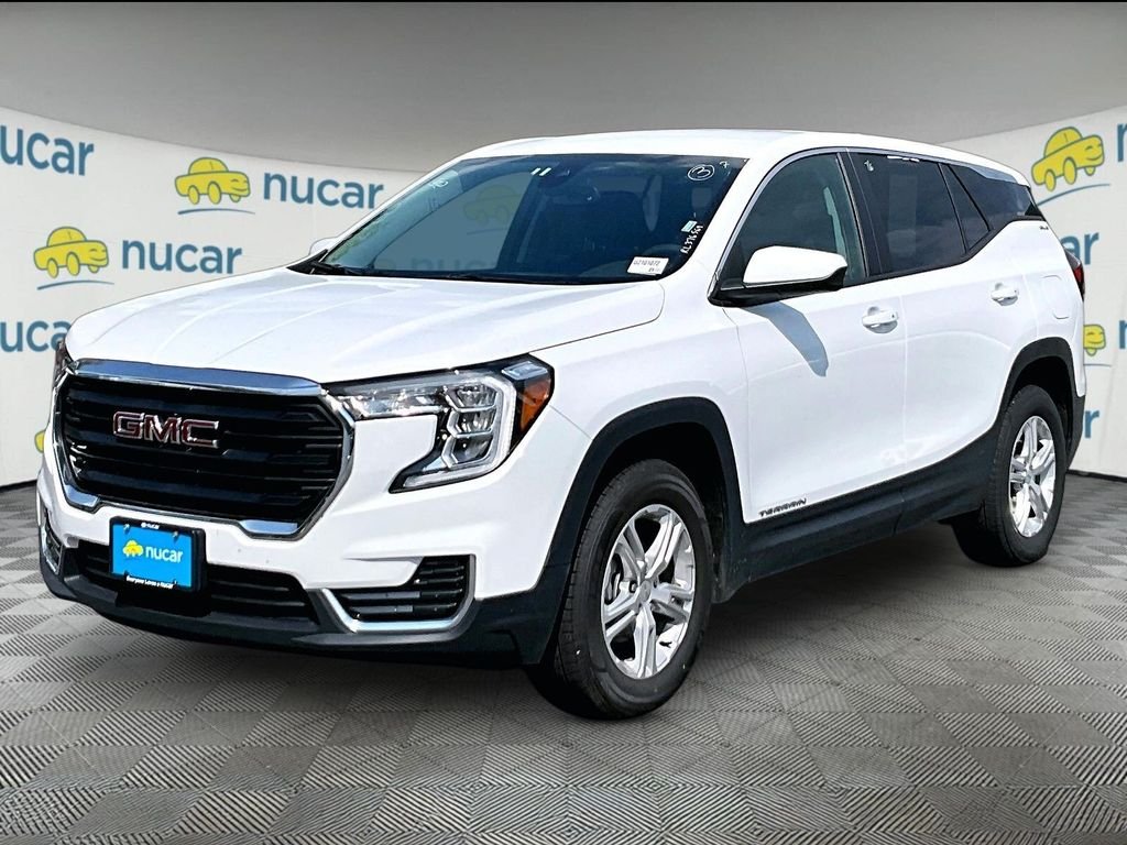Used 2024 Summit White GMC SLE image 3