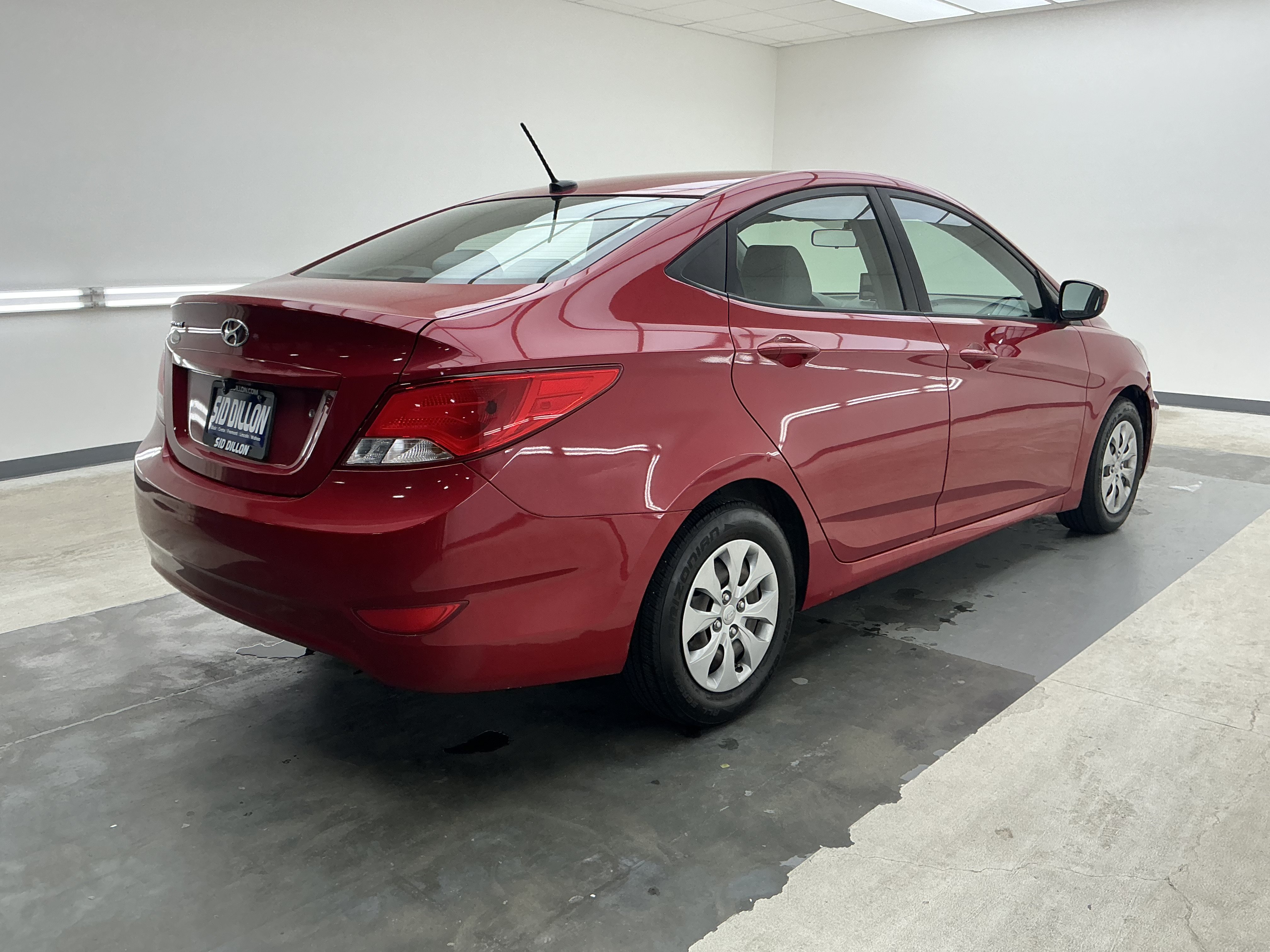 Used 2017 Boston Red Metallic Hyundai SE image 4