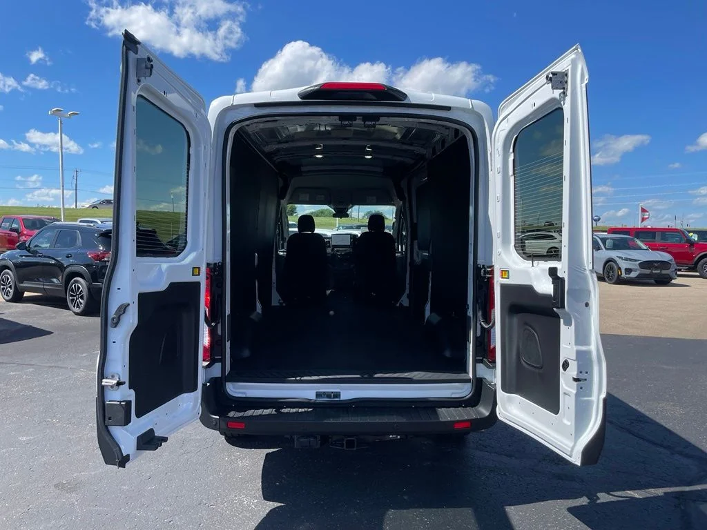 New 2026 Oxford White Ford Cargo Van image 32