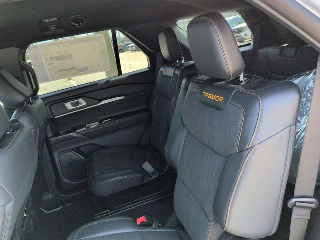 New 2026 Space White Metallic Ford Tremor® image 14
