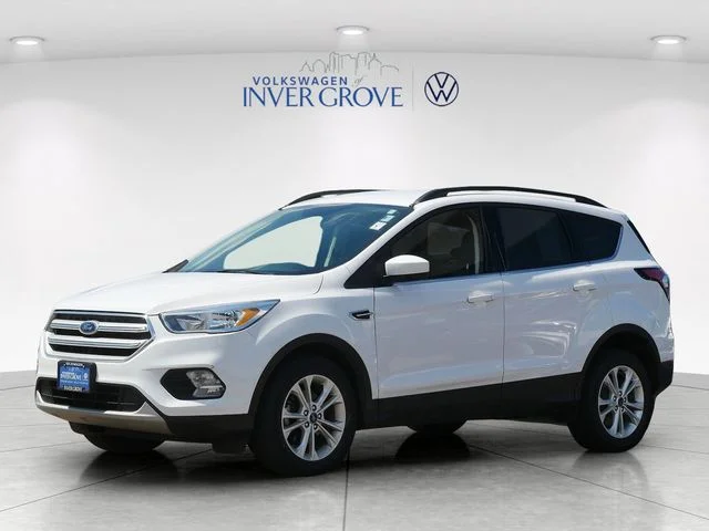 Used 2018 White Ford SE image 3