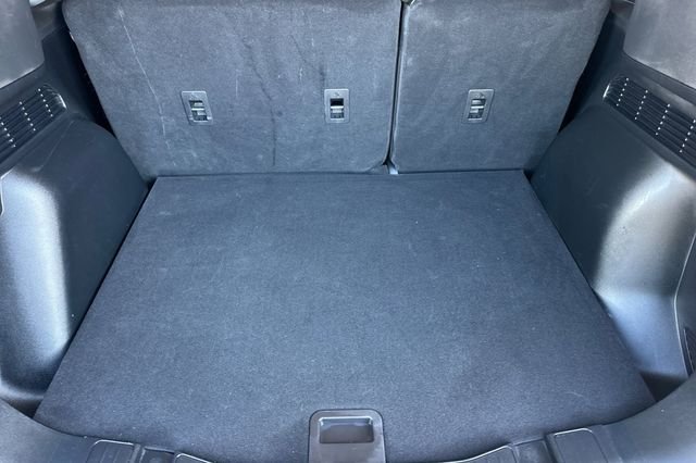 Used 2025 Silver Ford Base image 15